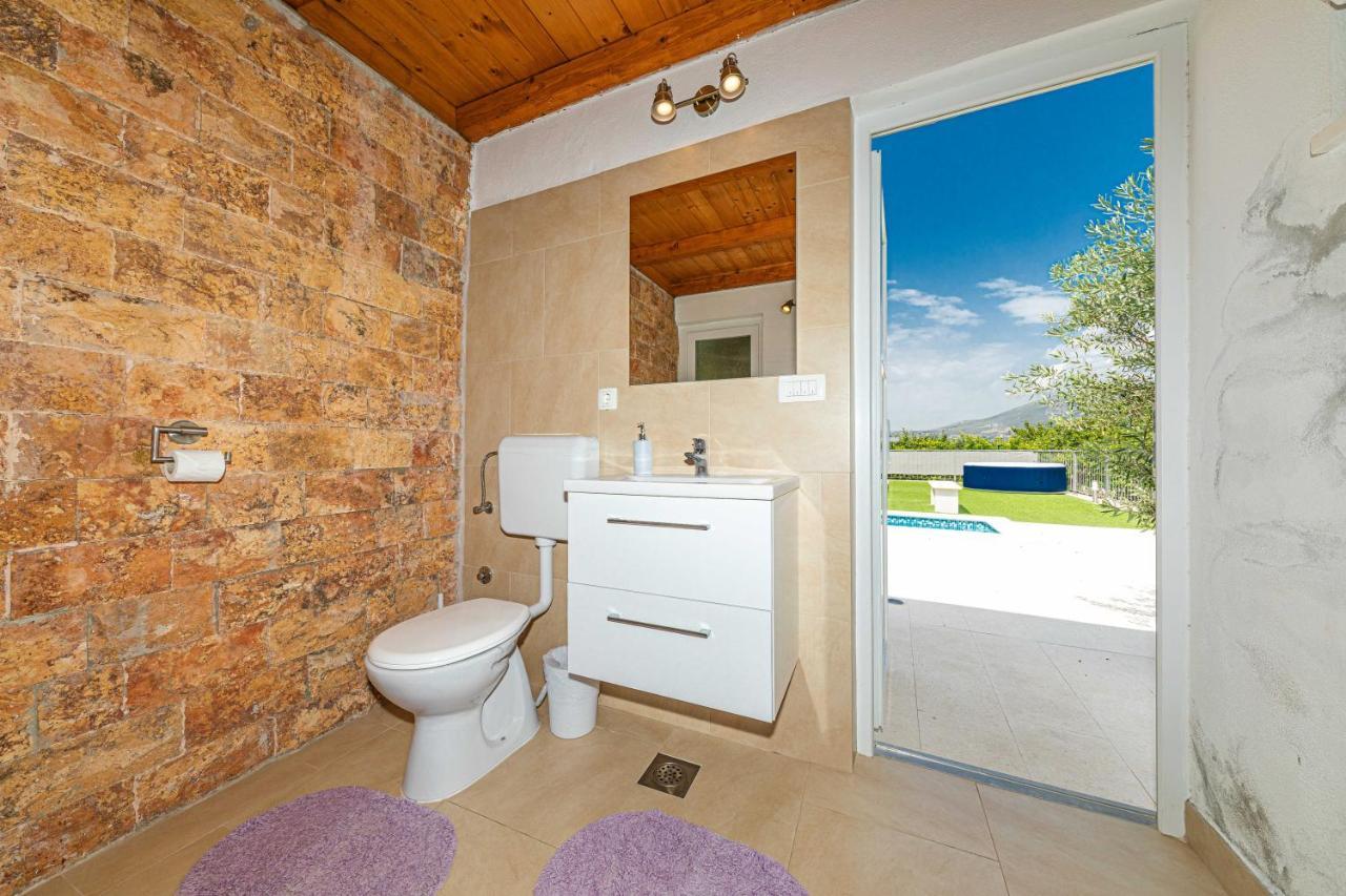 Home Away From Home With Outdoor Pool, Botanical Garden And A Beautiful Sea View Kaštela Εξωτερικό φωτογραφία