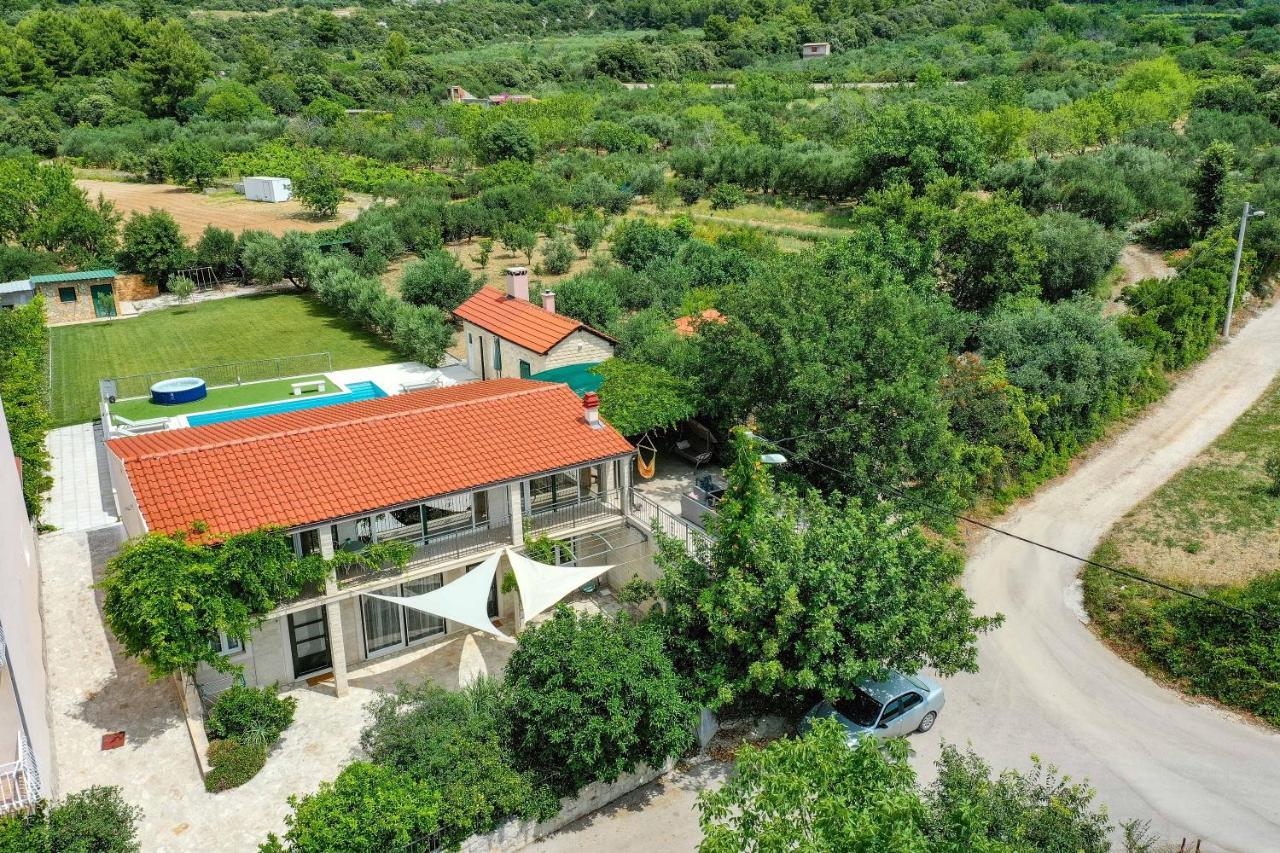 Home Away From Home With Outdoor Pool, Botanical Garden And A Beautiful Sea View Kaštela Εξωτερικό φωτογραφία