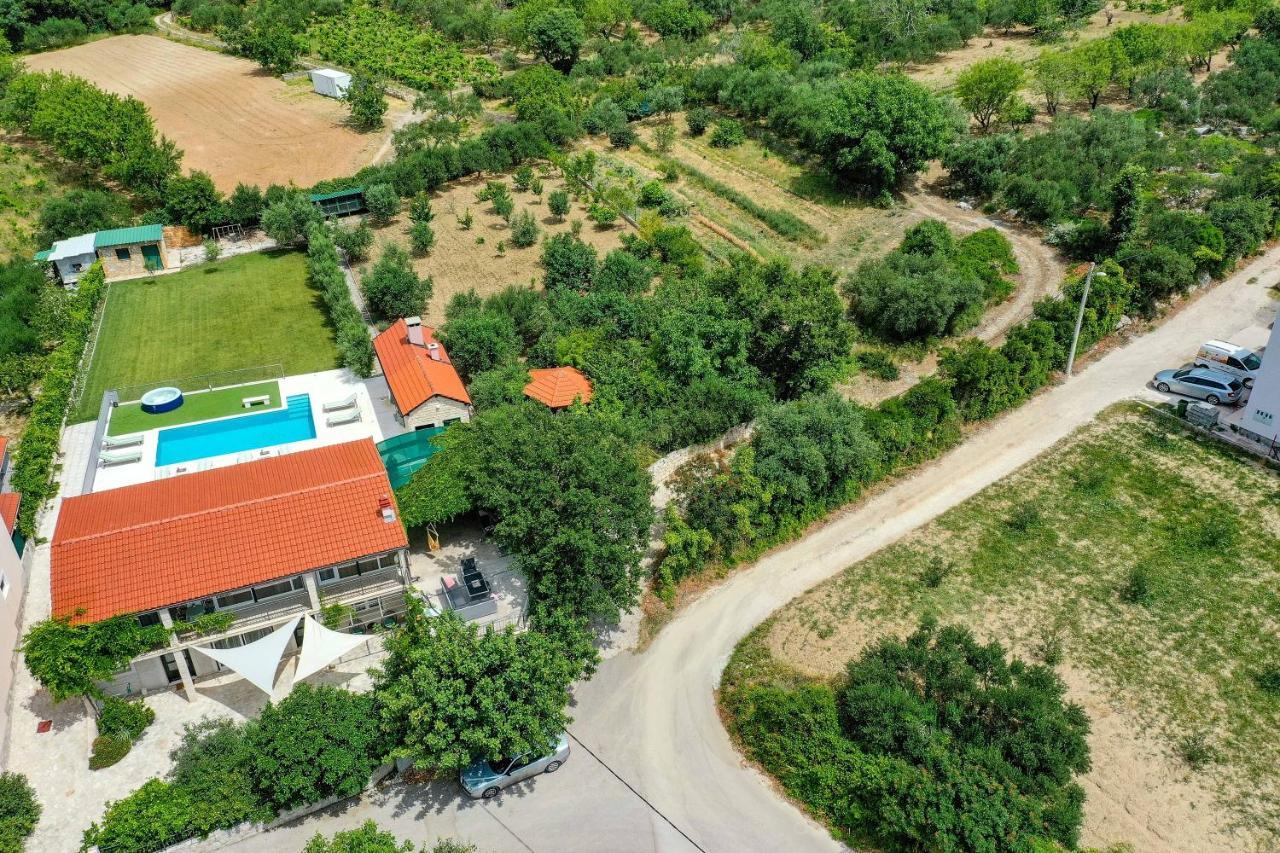 Home Away From Home With Outdoor Pool, Botanical Garden And A Beautiful Sea View Kaštela Εξωτερικό φωτογραφία