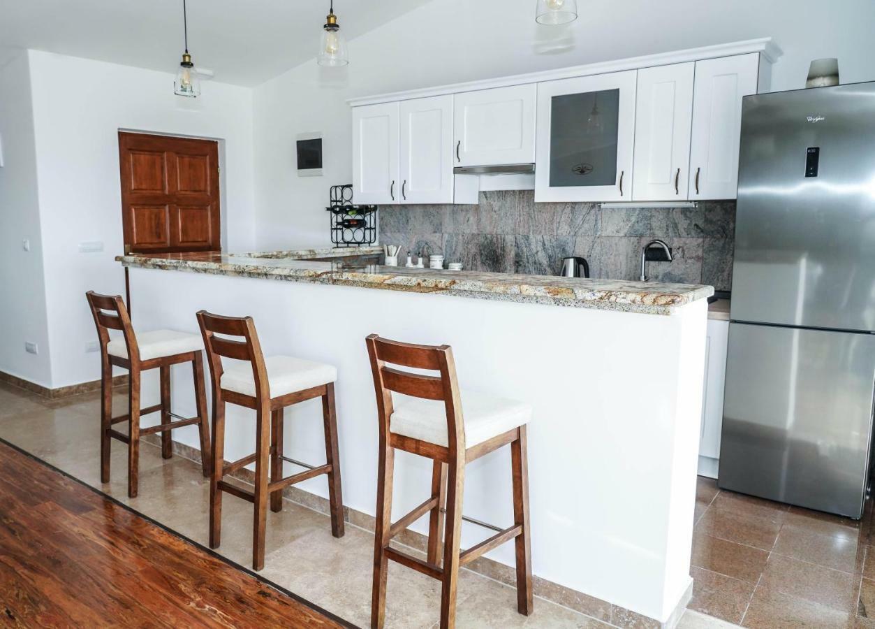 Home Away From Home With Outdoor Pool, Botanical Garden And A Beautiful Sea View Kaštela Εξωτερικό φωτογραφία
